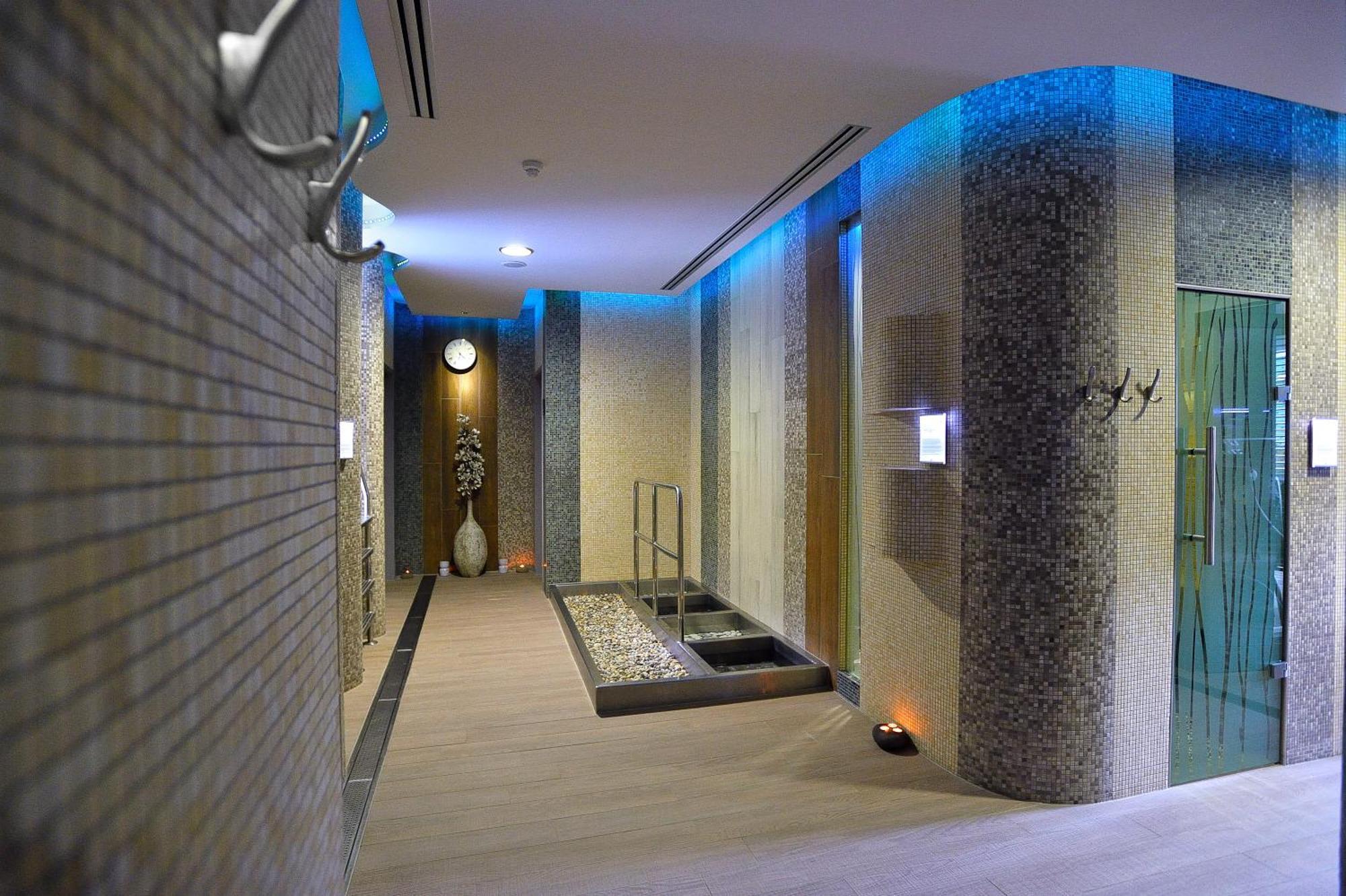 Hotel Pecr Deep เปซ โปด ซนีชโกว์ ภายนอก รูปภาพ