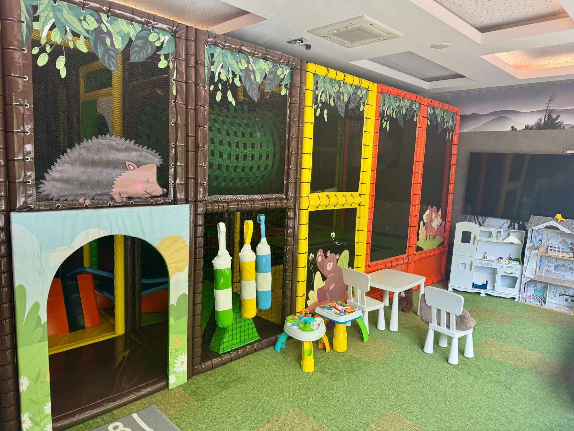 Hotel Pecr Deep เปซ โปด ซนีชโกว์ ภายนอก รูปภาพ